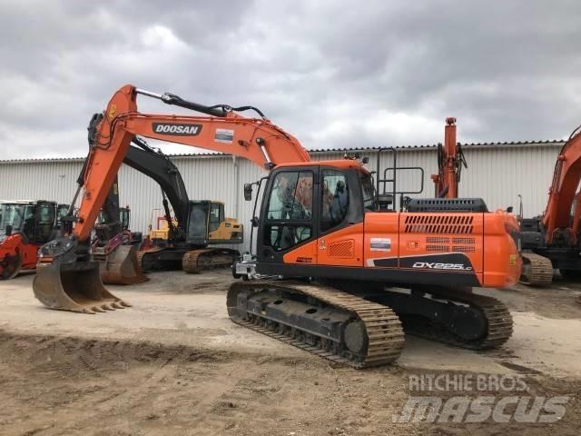 Doosan DX225LC-5 Pásová rýpadla