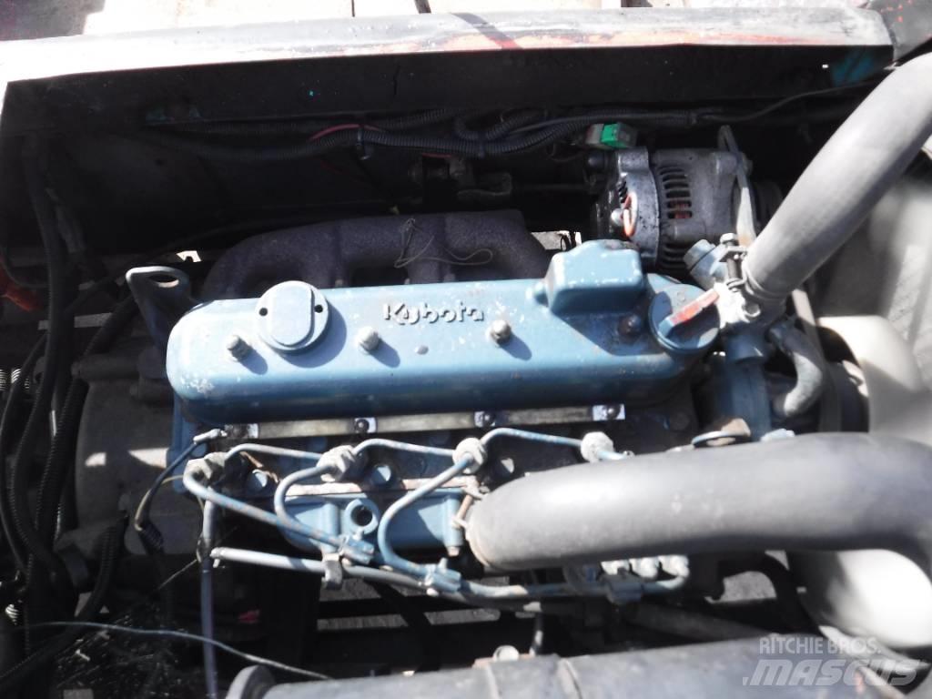 Kubota RG 30 Nosiče nářadí