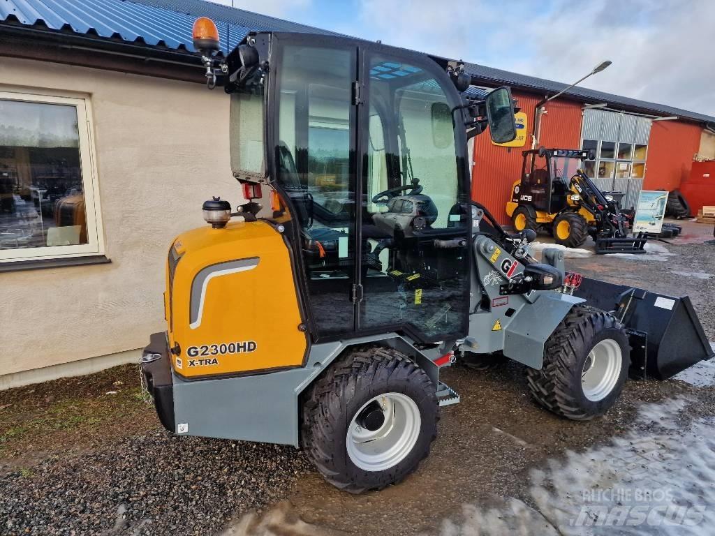 GiANT G2300 HD Víceúčelové nakladače