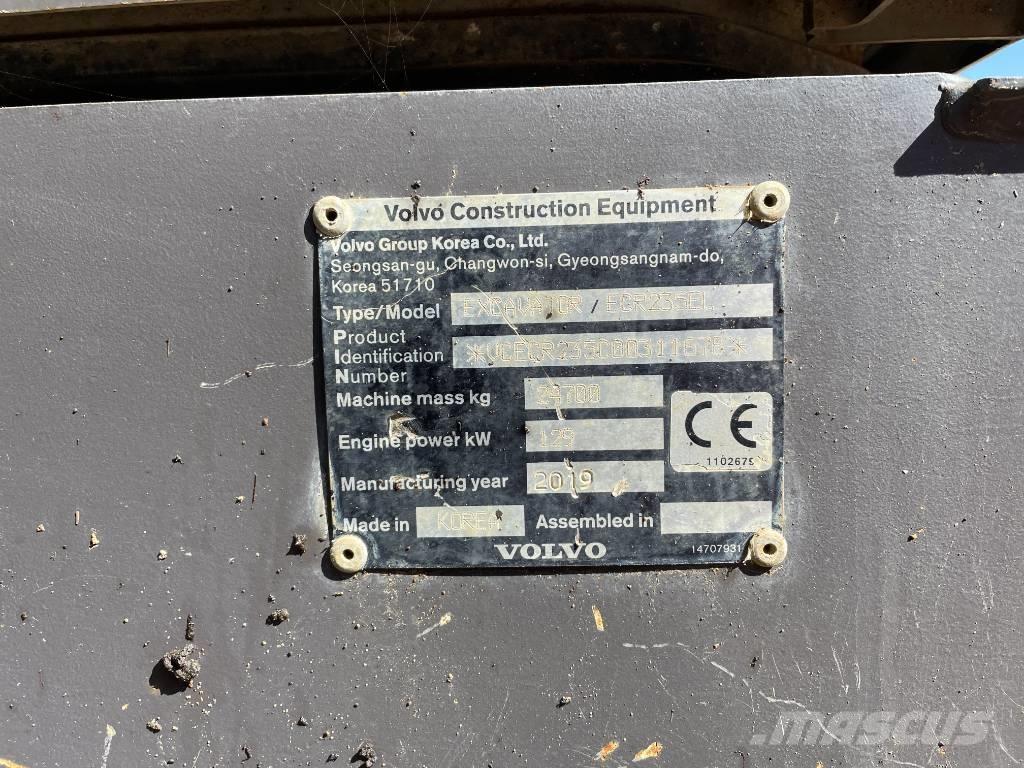 Volvo ECR 235 Pásová rýpadla