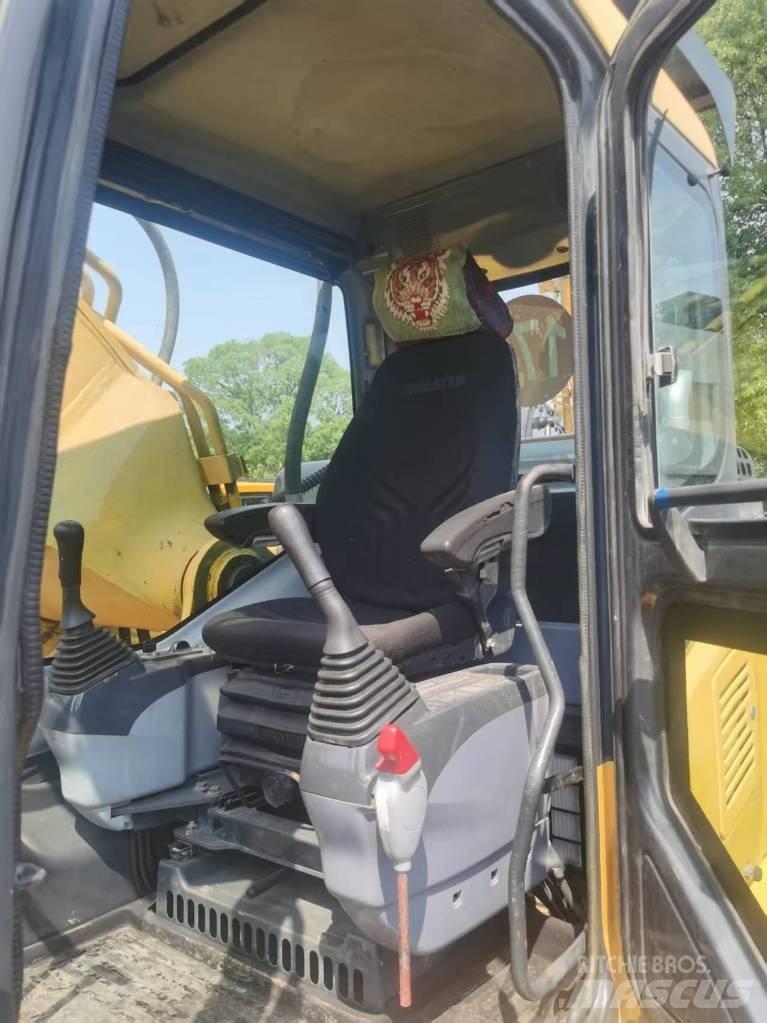 Komatsu PC 400-7 Pásová rýpadla