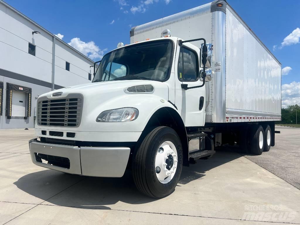 Freightliner M 106 Skříňová nástavba
