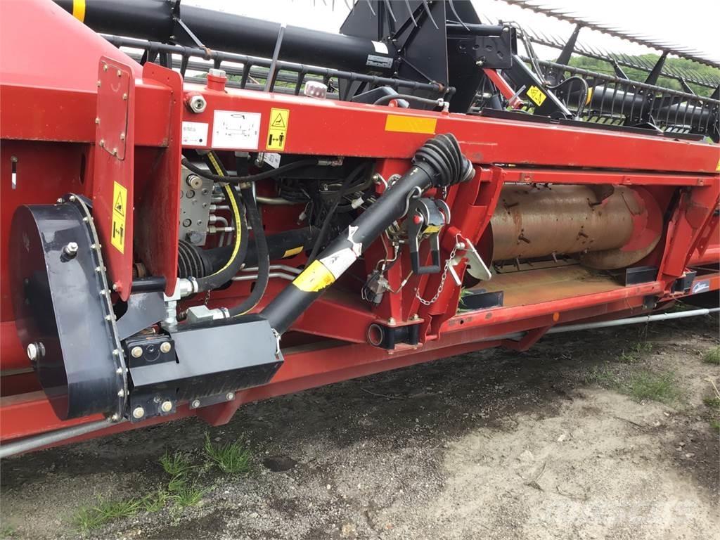 Case IH 3100 Kombajnové hlavice