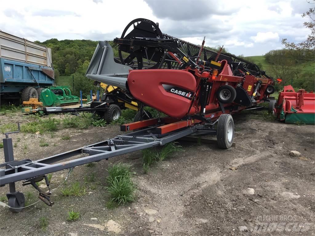 Case IH 3100 Kombajnové hlavice