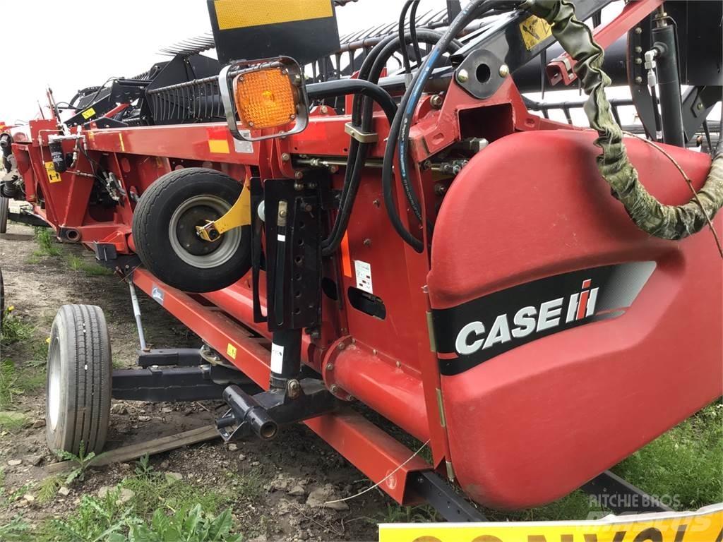 Case IH 3100 Kombajnové hlavice