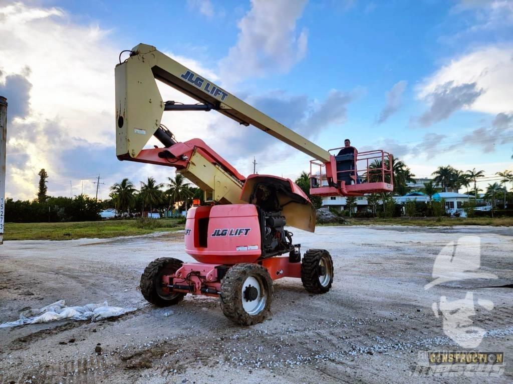 JLG 600 A Kloubové plošiny