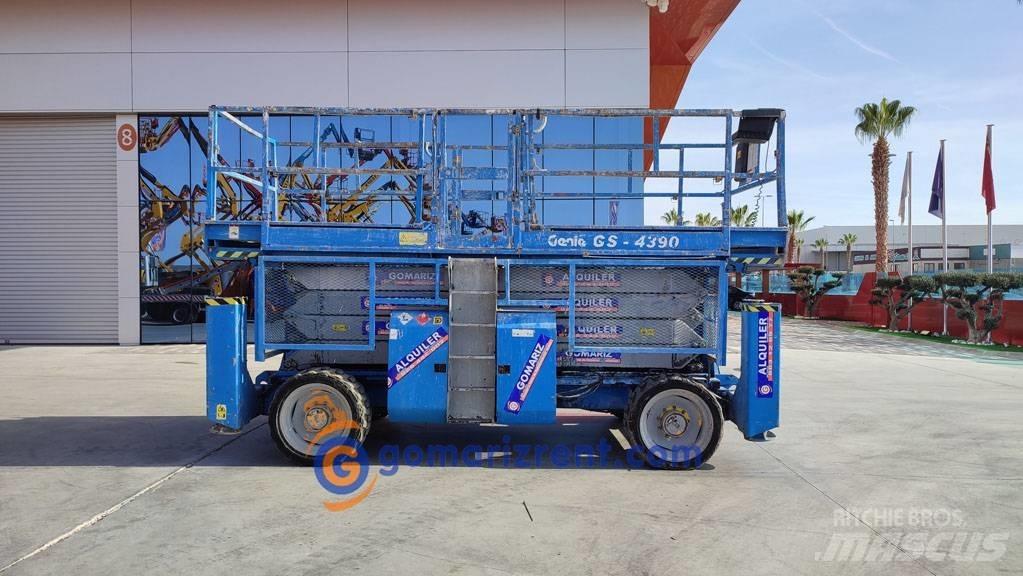 Genie GS 4390 RT Nůžková zvedací plošina