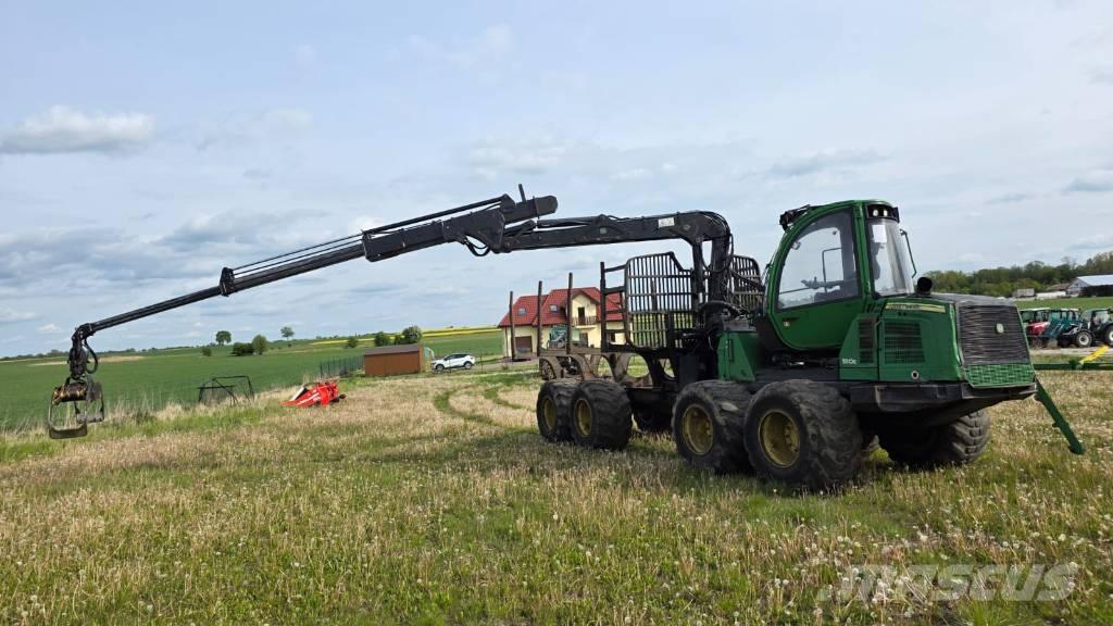 John Deere 1110 E Vyvážecí traktory