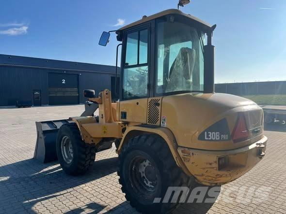 Volvo L 30 B Kolové nakladače