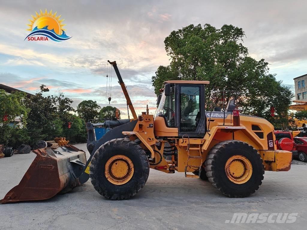 Volvo L 120 Kolové nakladače