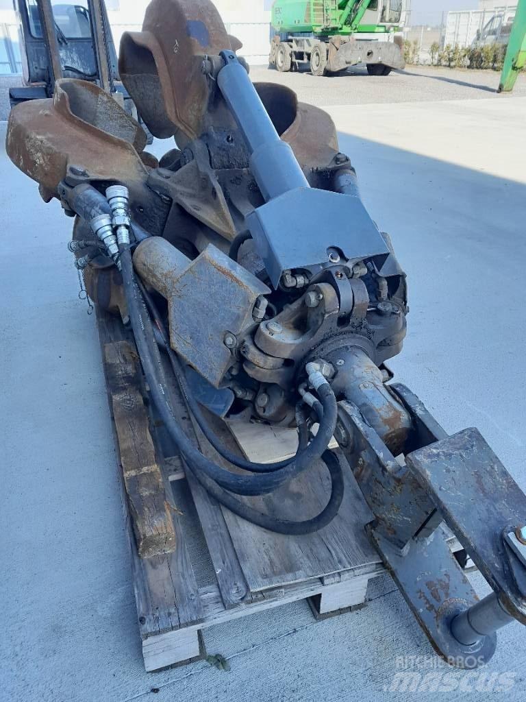 Sennebogen 830 Stroje pro manipulaci s odpadem