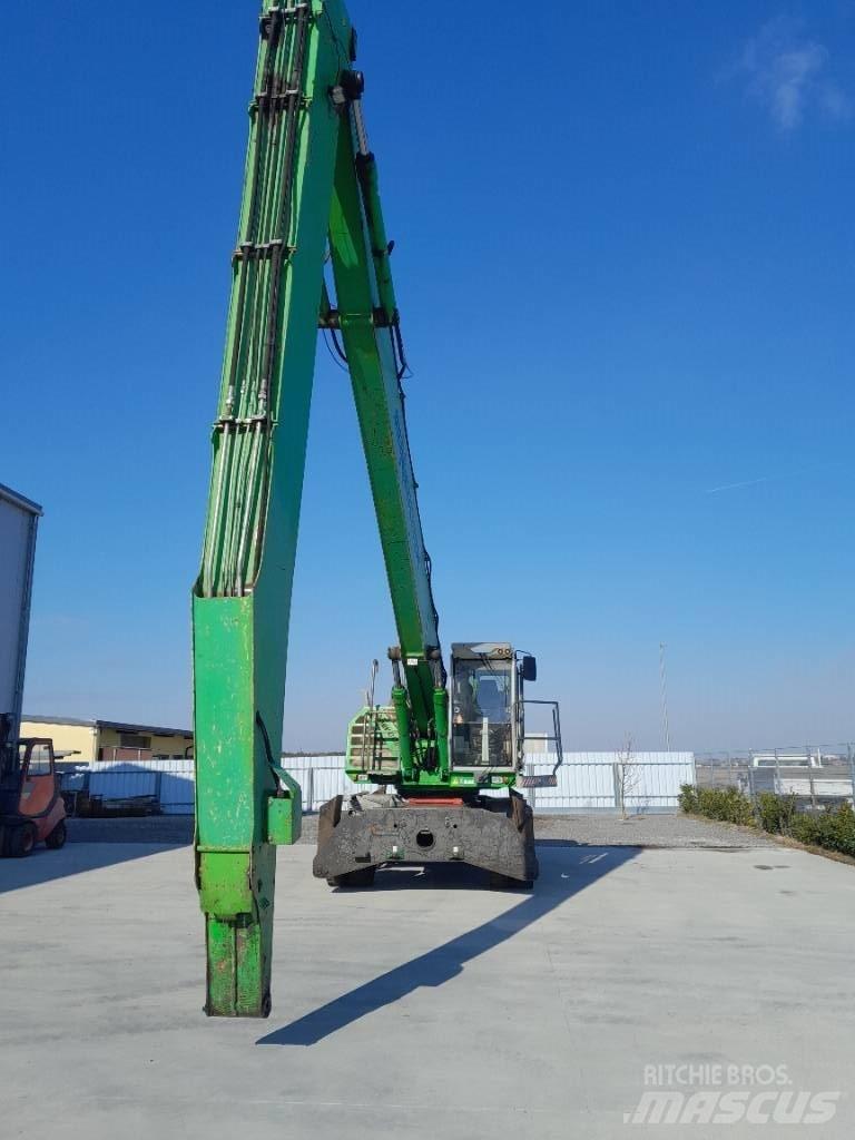 Sennebogen 830 Stroje pro manipulaci s odpadem