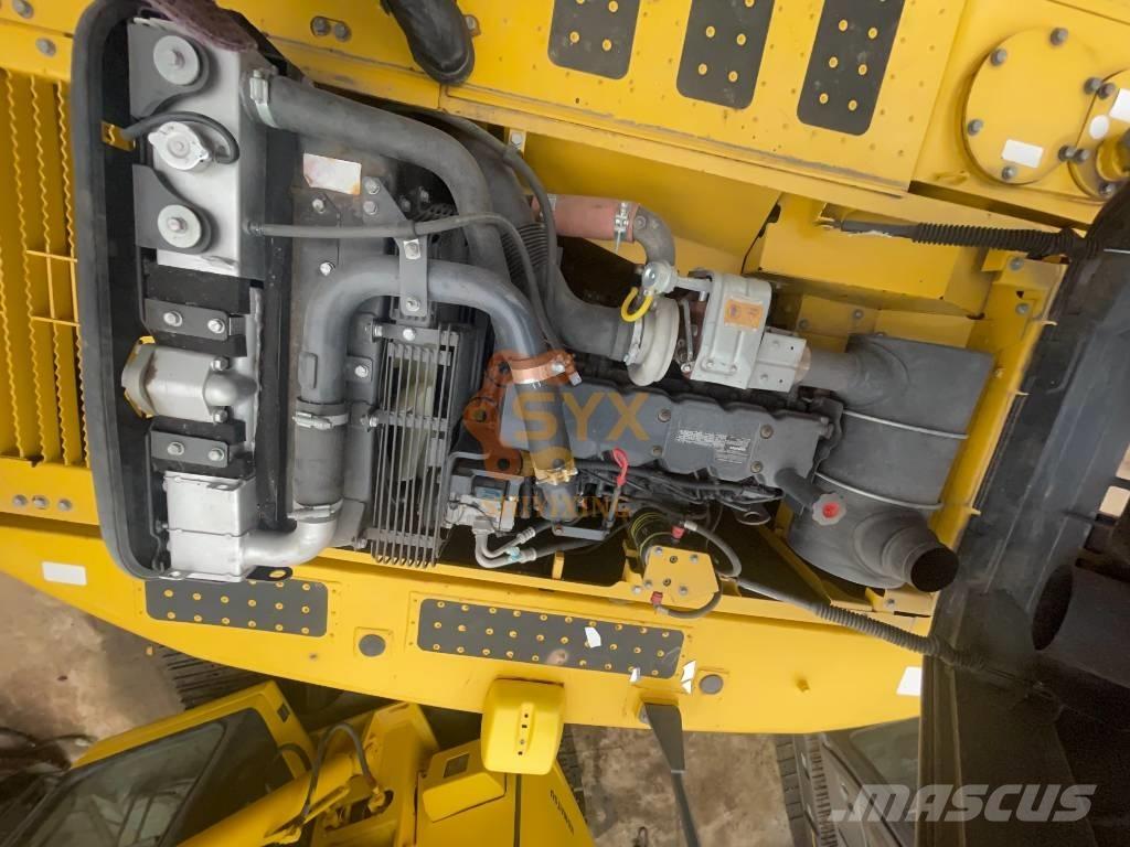 Komatsu PC 200-8 Pásová rýpadla