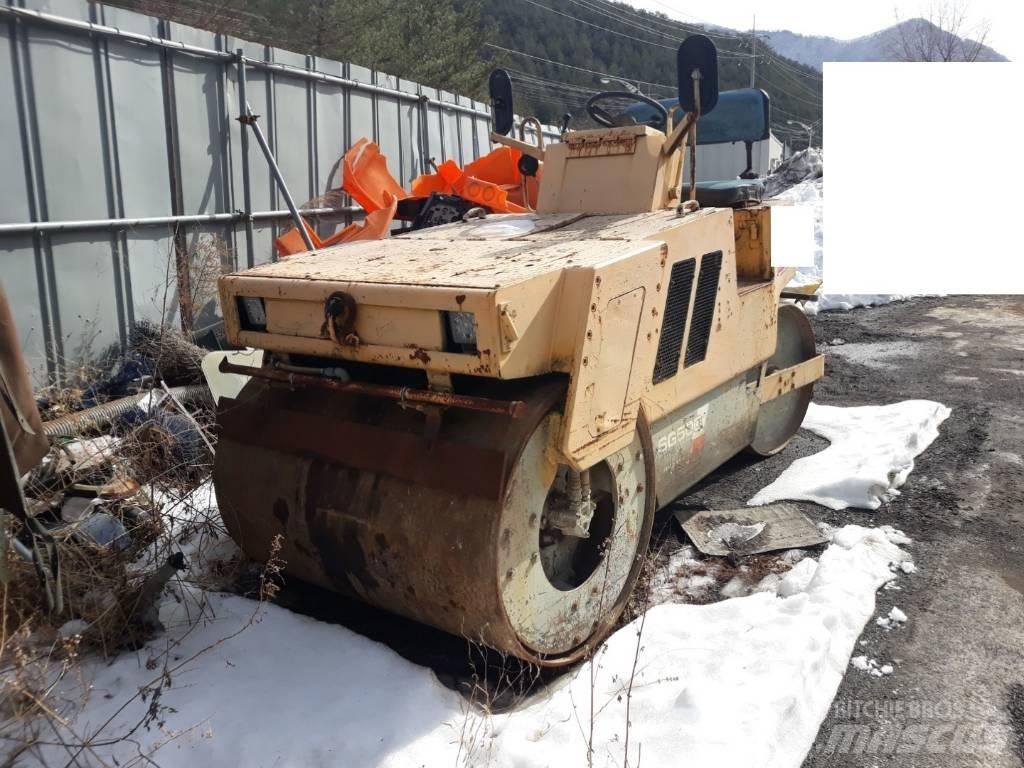 Sakai SG500 Tahačové válce