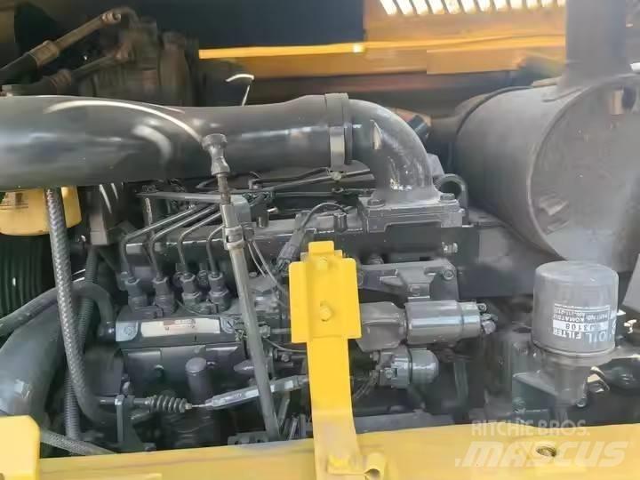 Komatsu PC60 Pásová rýpadla