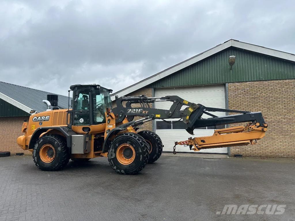 CASE 721F Kolové nakladače