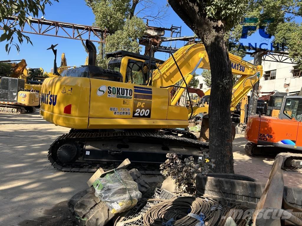 Komatsu PC 200 Pásová rýpadla