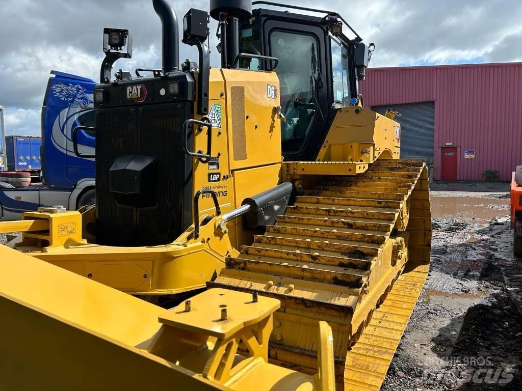 CAT D 6 LGP Pásové dozery