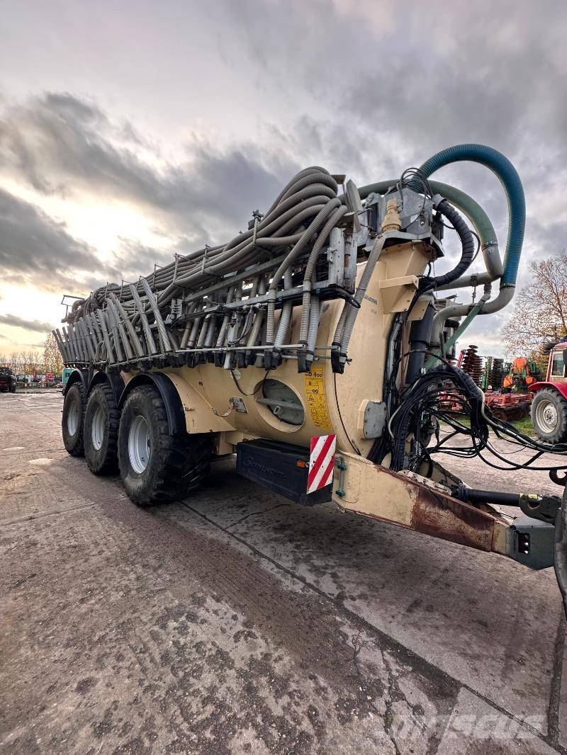 Samson PG 25 Rozmetadla chlévské mrvy