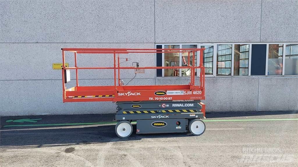 SkyJack SJIII4620 Nůžková zvedací plošina
