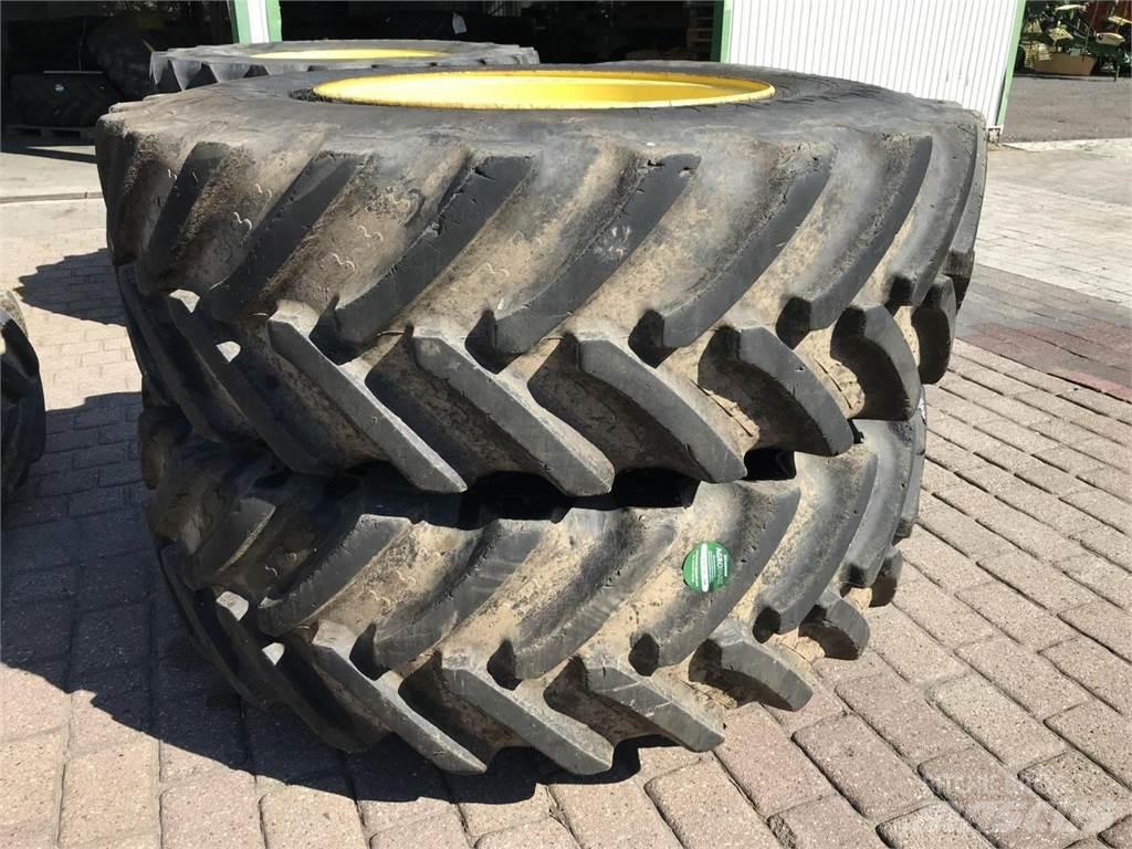 BKT 650/85R42 Pneumatiky, kola a ráfky