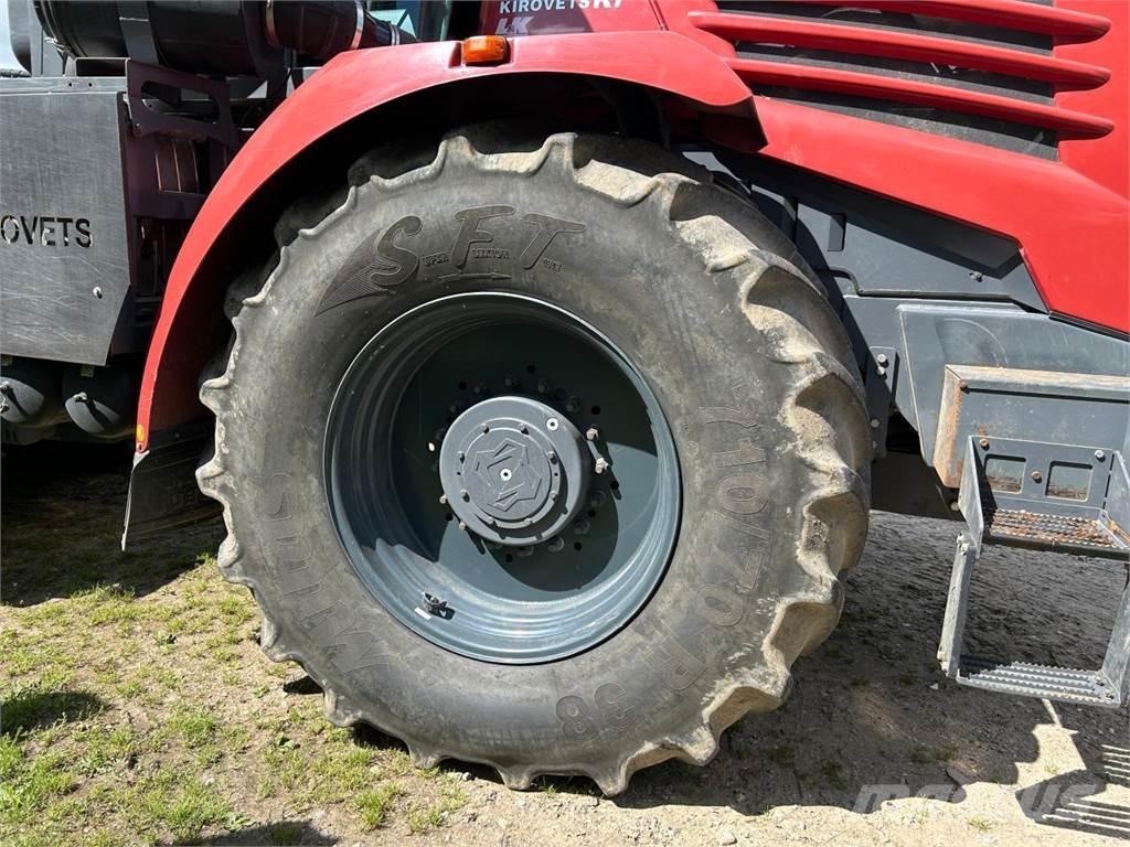 Kirovets K 743 Traktory
