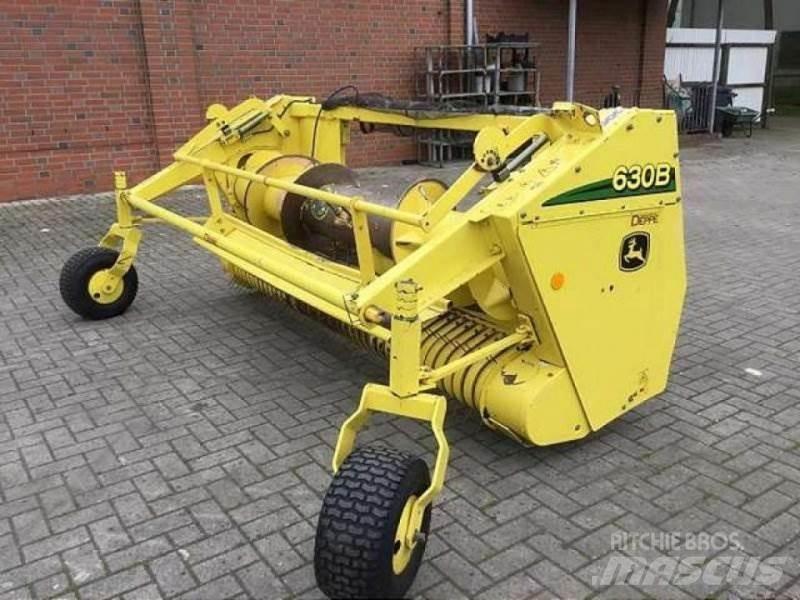 John Deere 630 B Příslušenství a náhradní díly ke kombajnům
