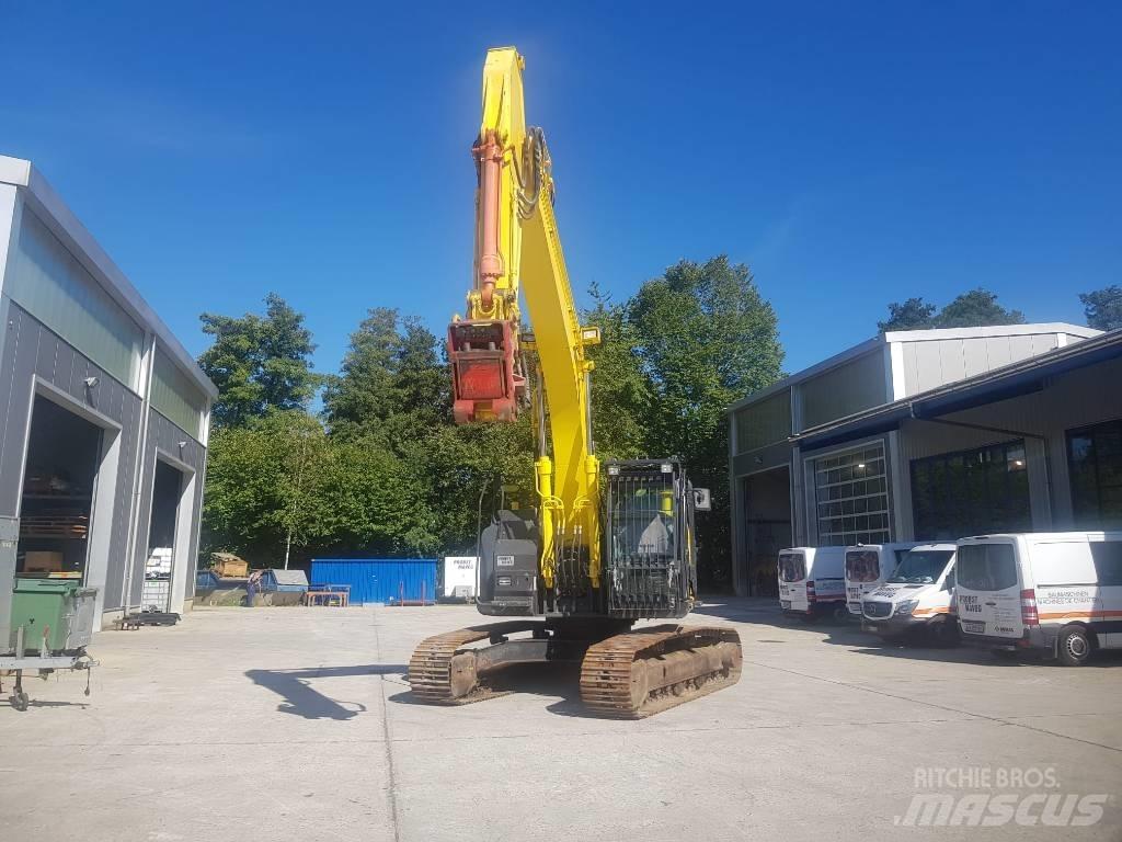 Hitachi ZX225USLC-5 Pásová rýpadla
