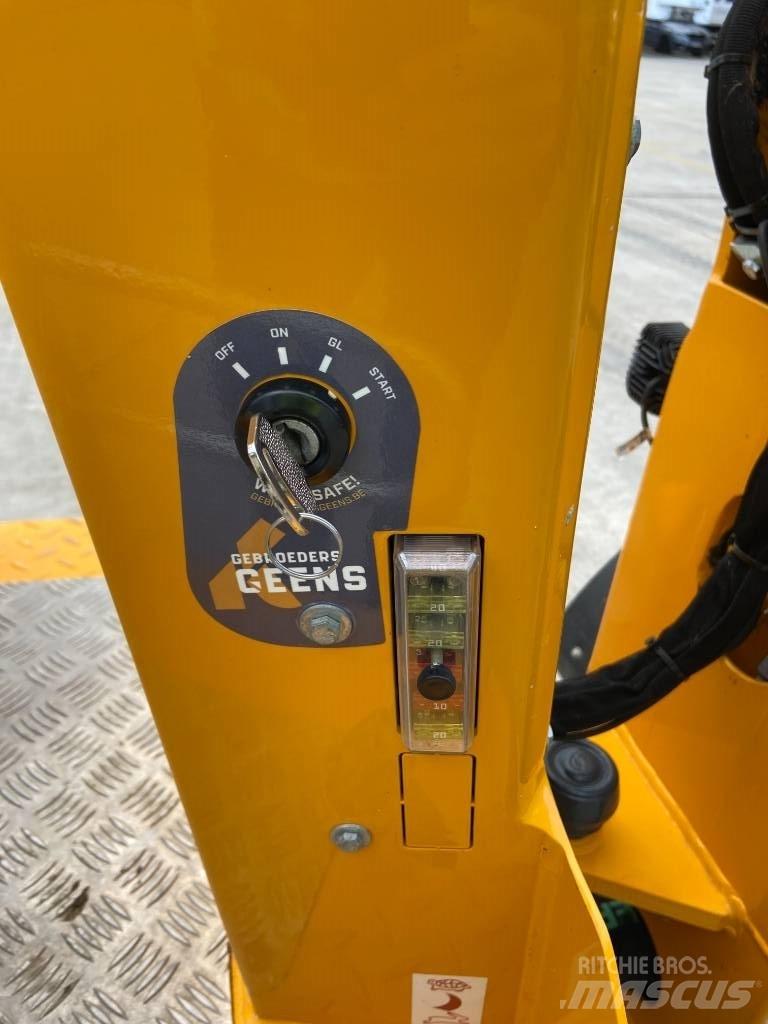 Knikmops KM 100 Kolové nakladače