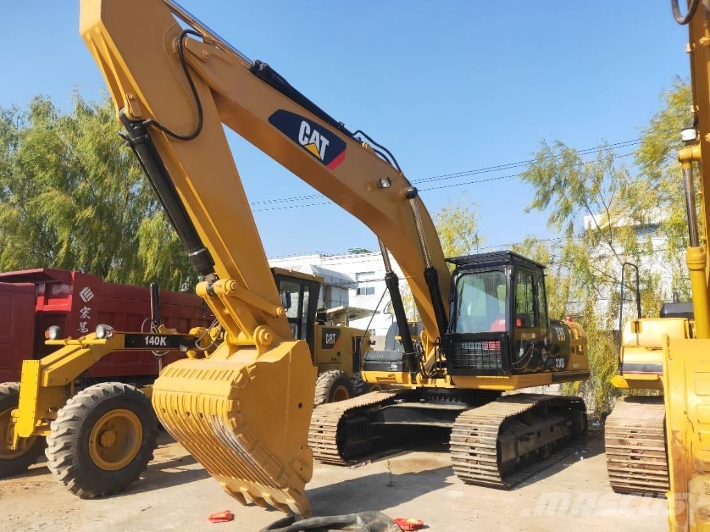 CAT 330D Pásová rýpadla