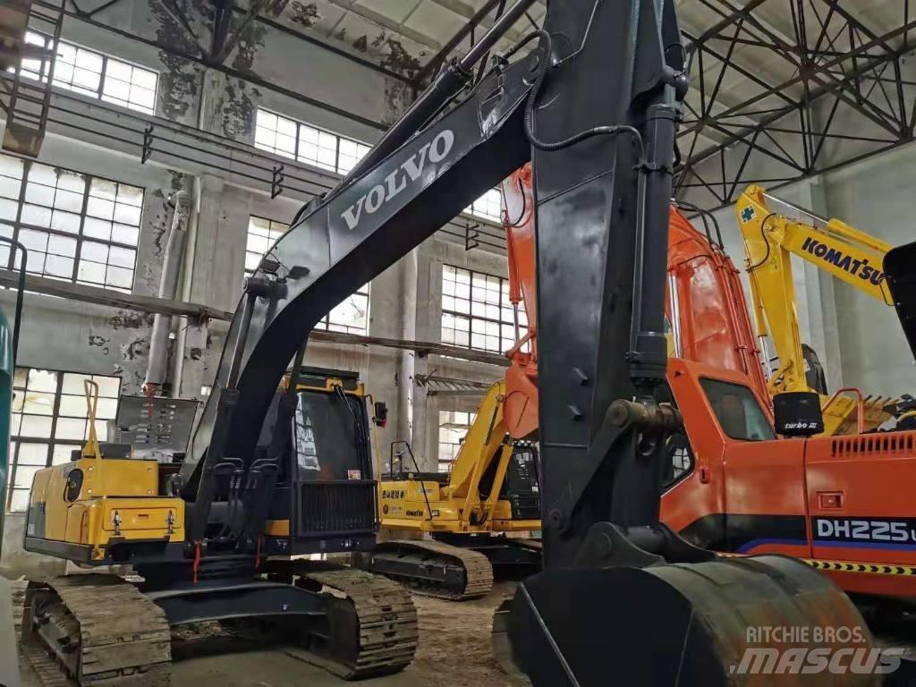 Volvo EC200D Pásová rýpadla