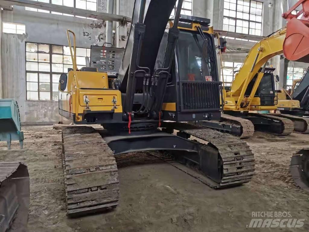 Volvo EC200D Pásová rýpadla