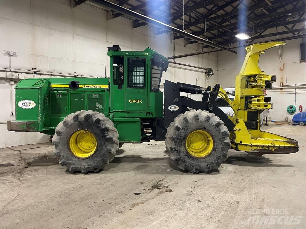 John Deere 643 K Kácecí harvestory