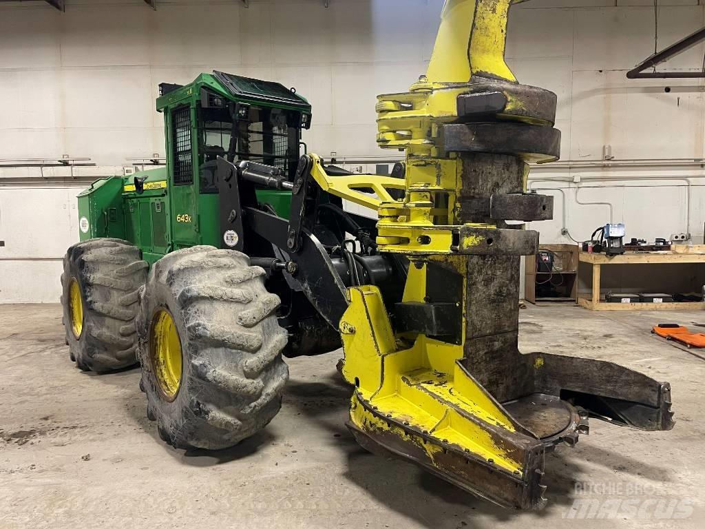 John Deere 643 K Kácecí harvestory