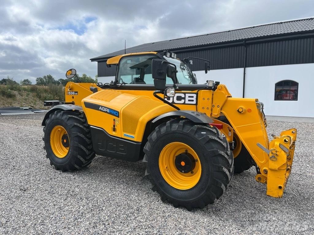 JCB 536-95 Agri Pro Teleskopické manipulátory