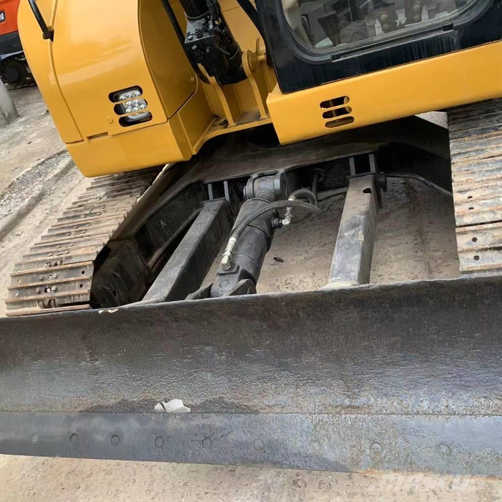 CAT 308 Mini rýpadla < 7t