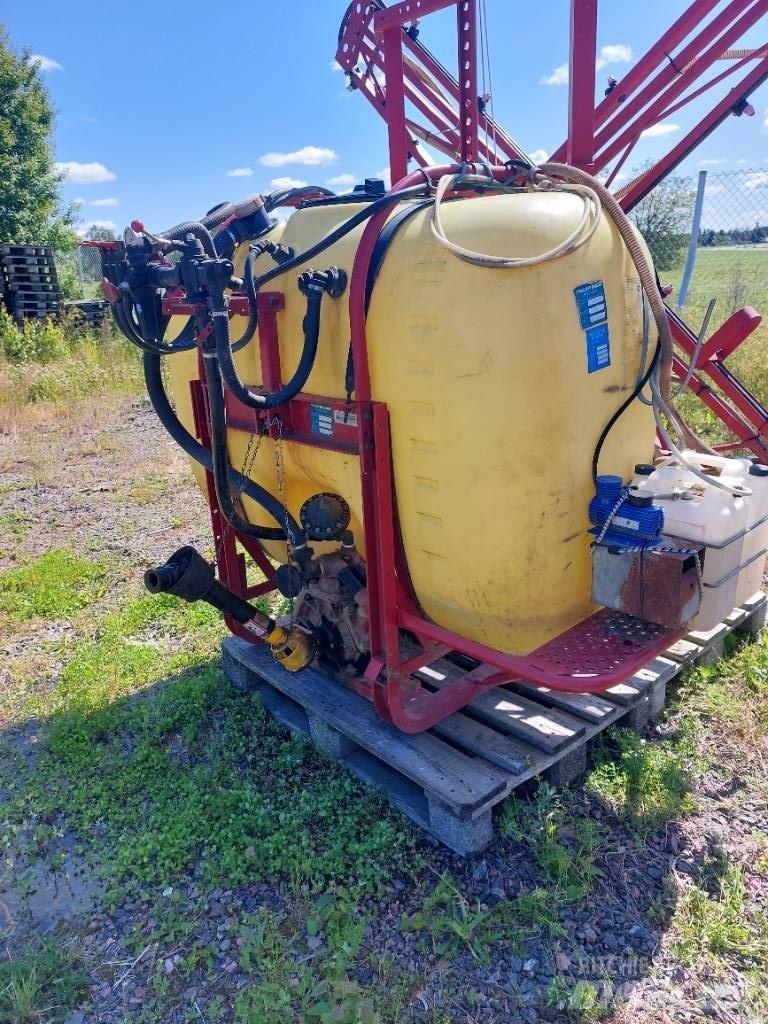 Hardi NK 800/12m Nesené postřikovače