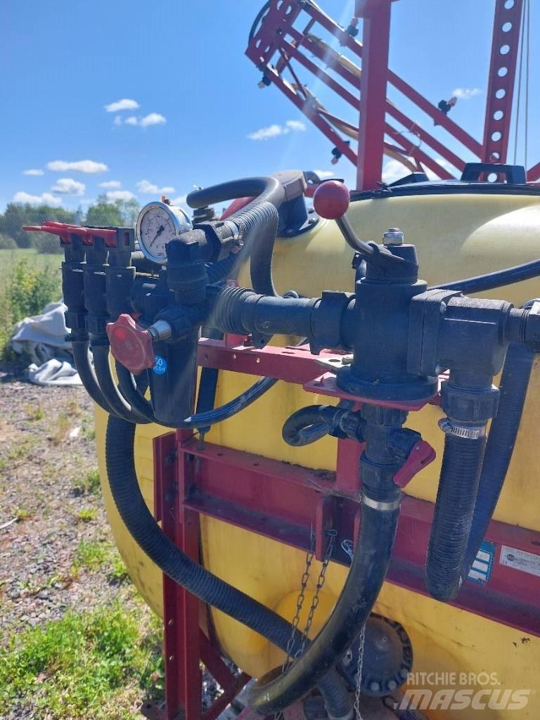 Hardi NK 800/12m Nesené postřikovače