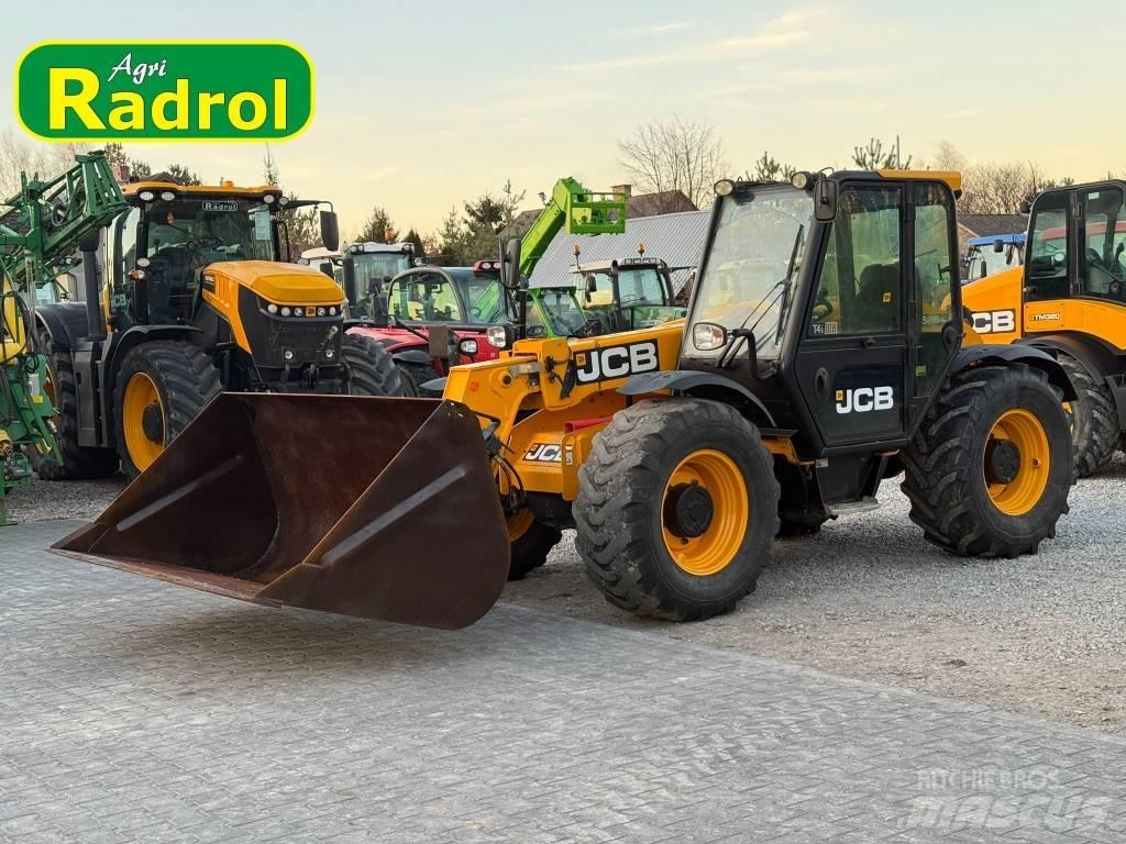 JCB 526-56 Agri Teleskopické kolové nakladače