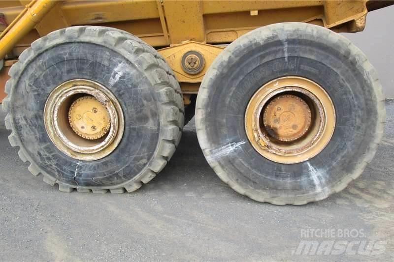 Bell B40D 6X6 Kloubové dempry