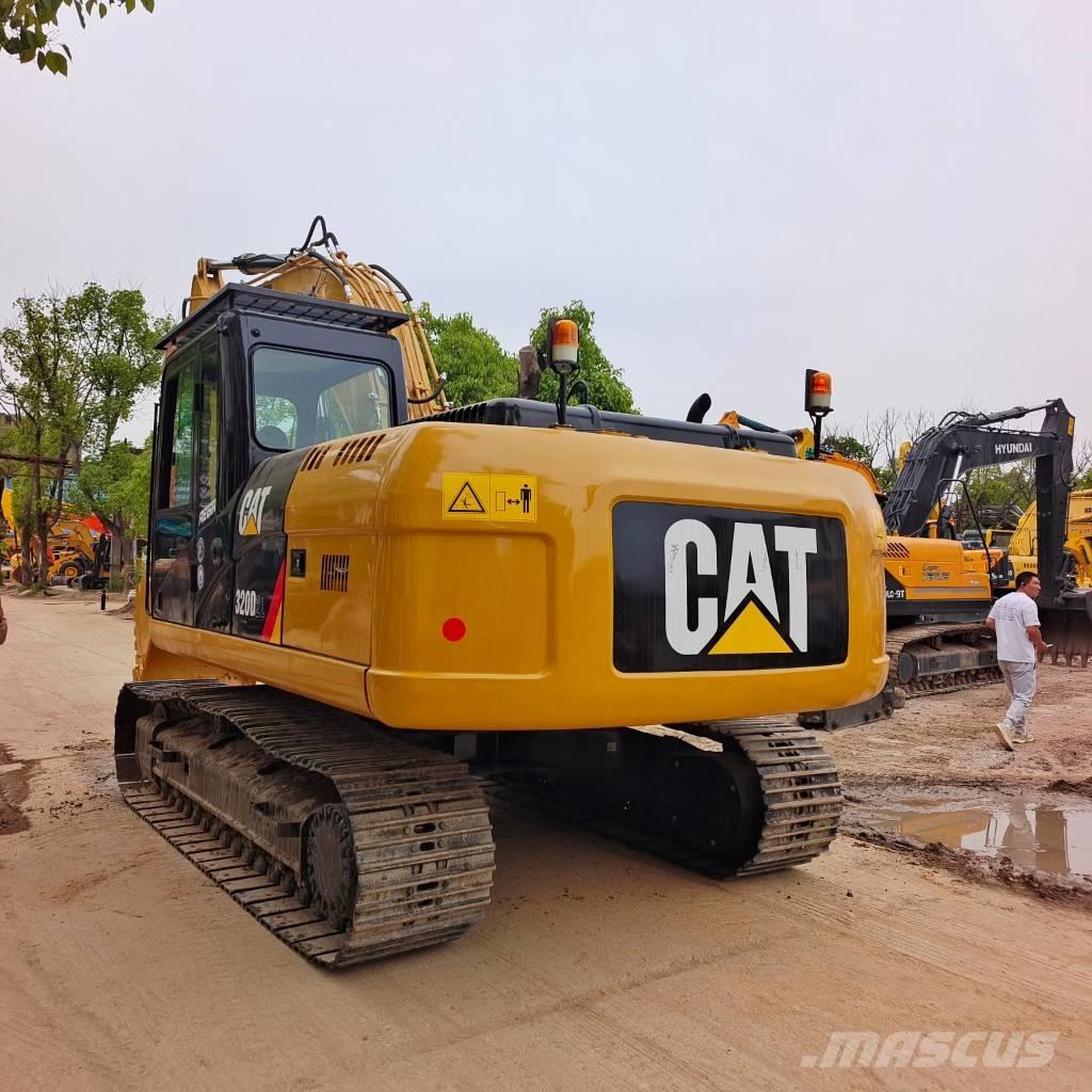 CAT 320 D 2 L Pásová rýpadla