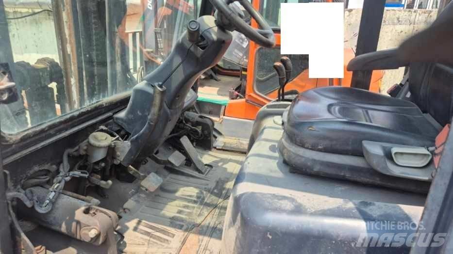 Doosan D 35 C-5 Akumulátorové vozíky
