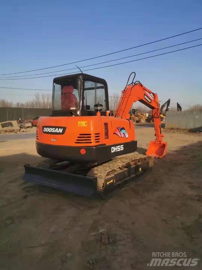 Doosan DH55 Pásová rýpadla