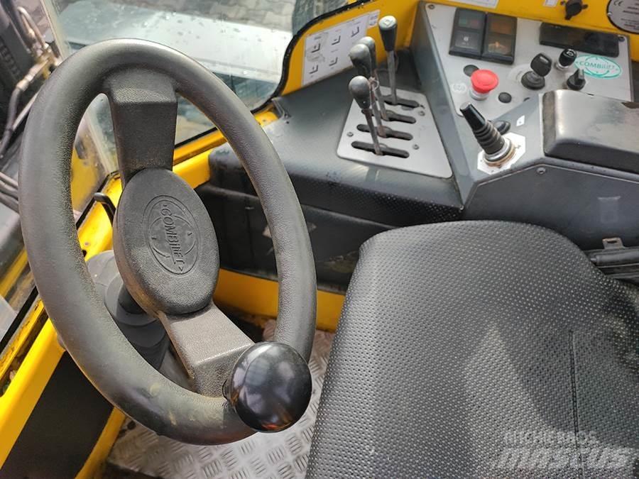 Combilift C4000 4 cestní vysokozdvižné vozíky