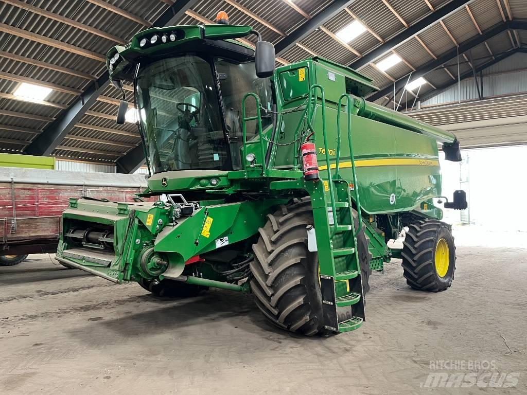 John Deere T670 Sklízecí mlátičky