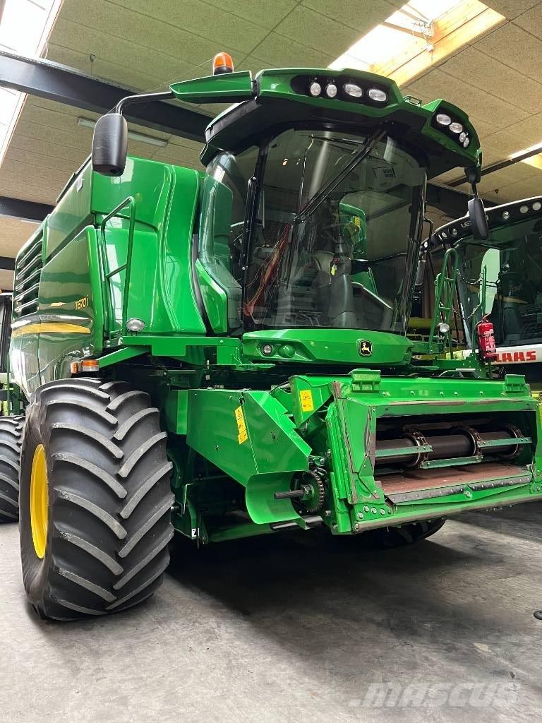John Deere T670 Sklízecí mlátičky
