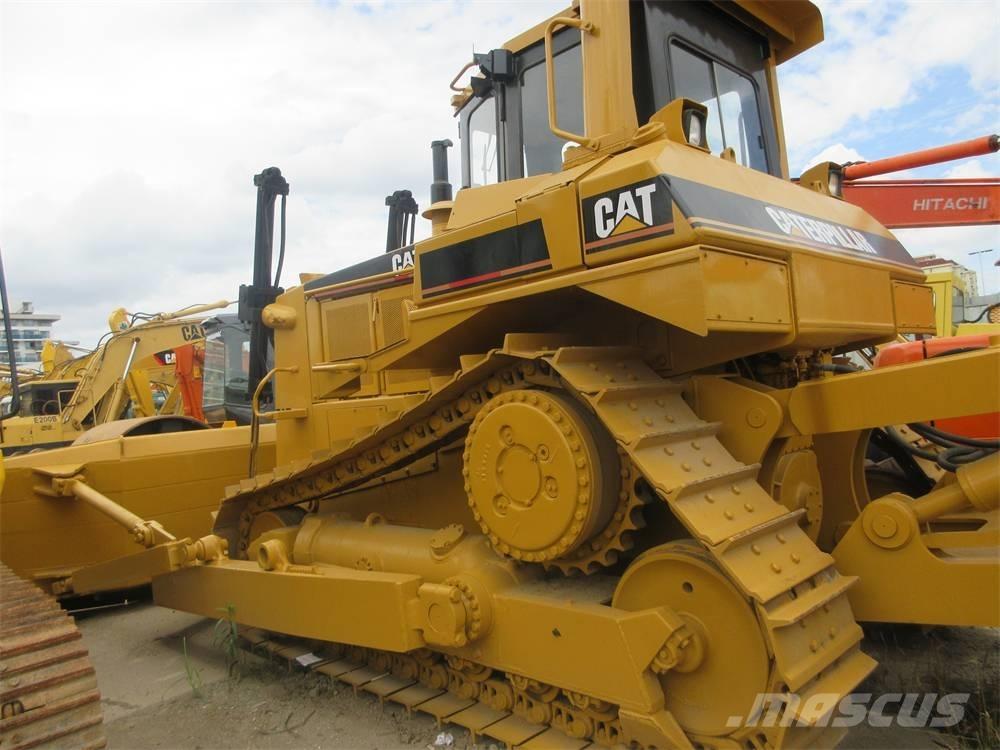 CAT D 8 N Pásové dozery