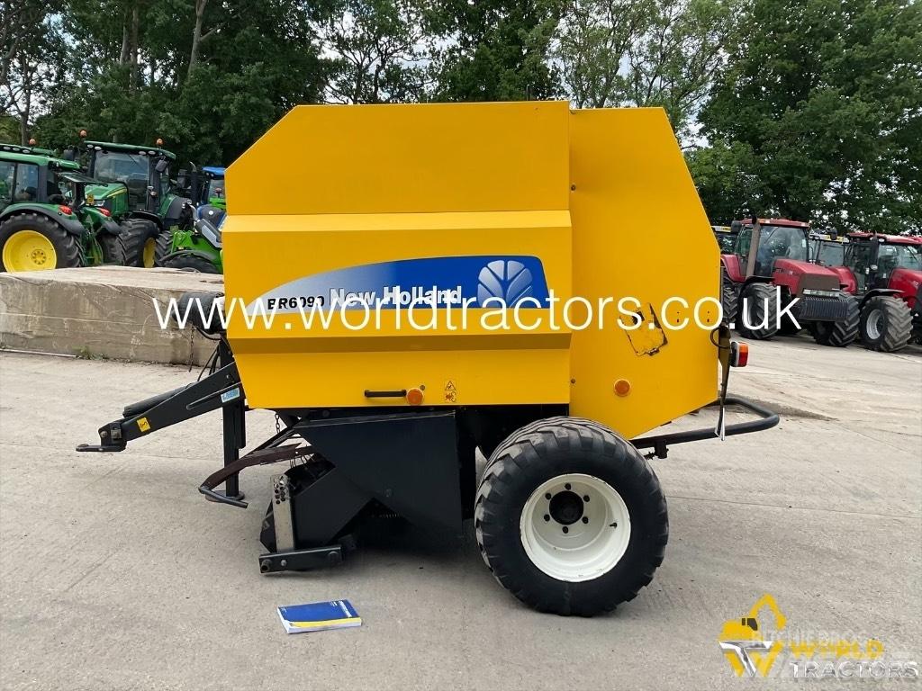 New Holland BR 6090 Lis na válcové balíky