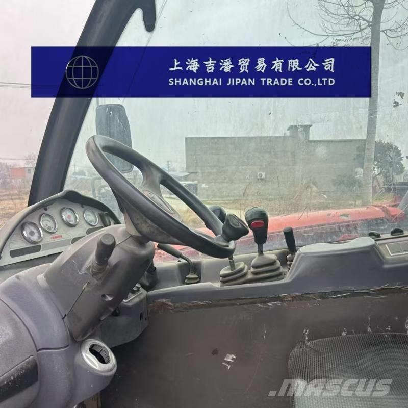 Manitou MT 732 Teleskopické manipulátory