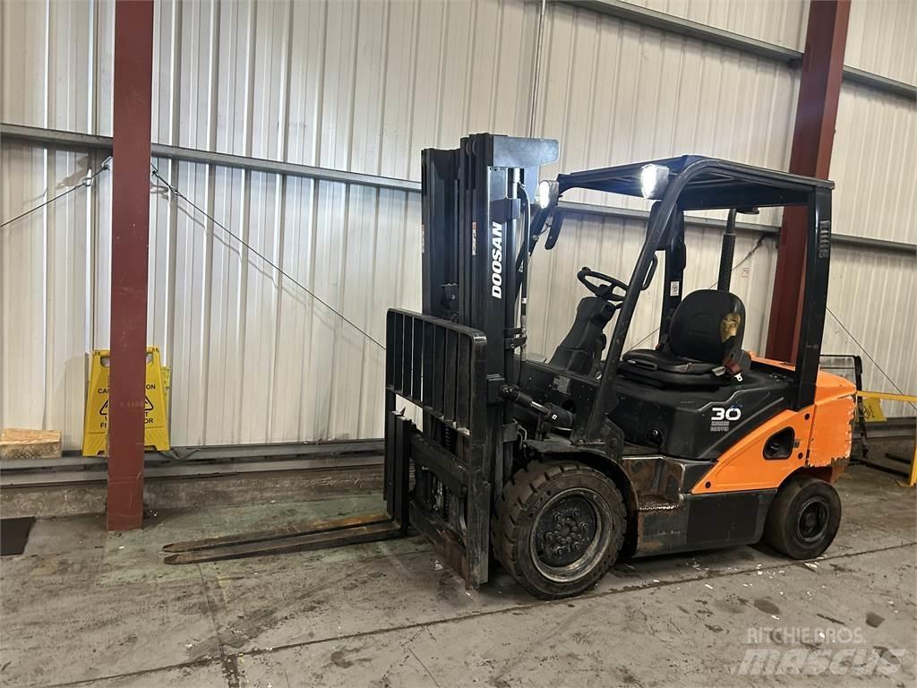 Doosan D30S-5 Dieselové vozíky